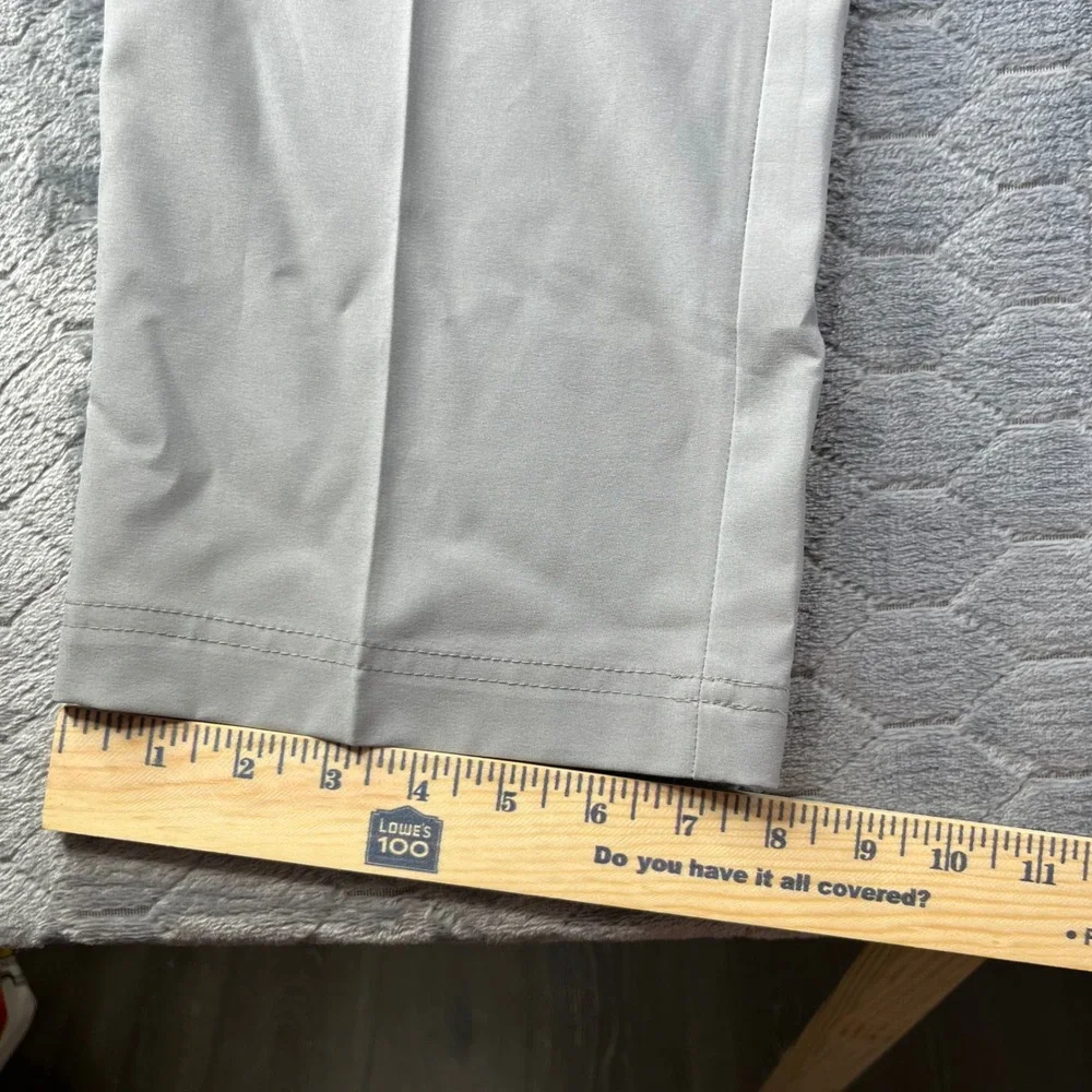 IZOD Golf Pants Mens 40x32 Gray Swing Flex Straight Fit Performance IZAGC08020 - Picture 9 of 10